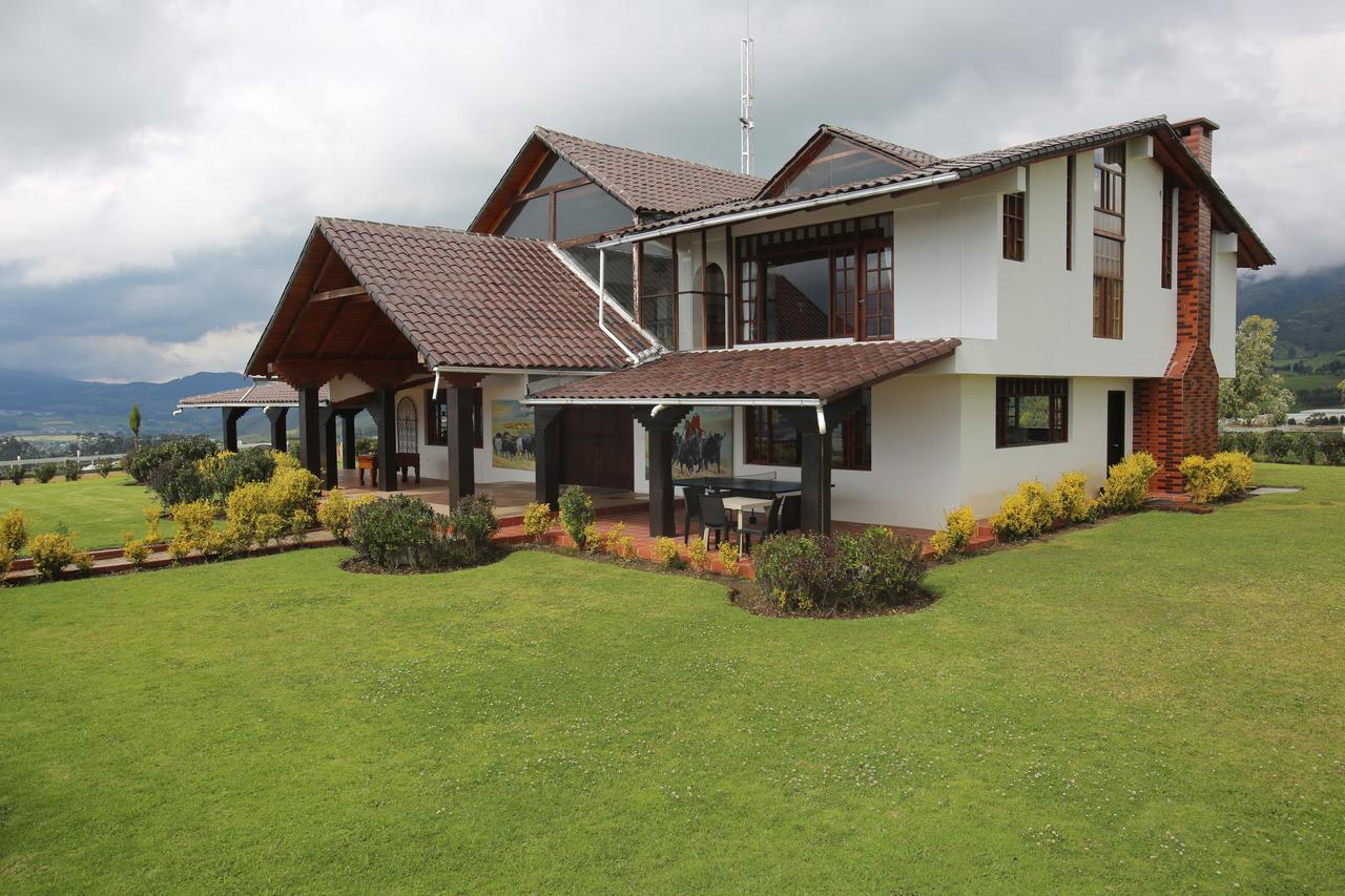 Hosteria Loma Larga Cayambe Exterior photo